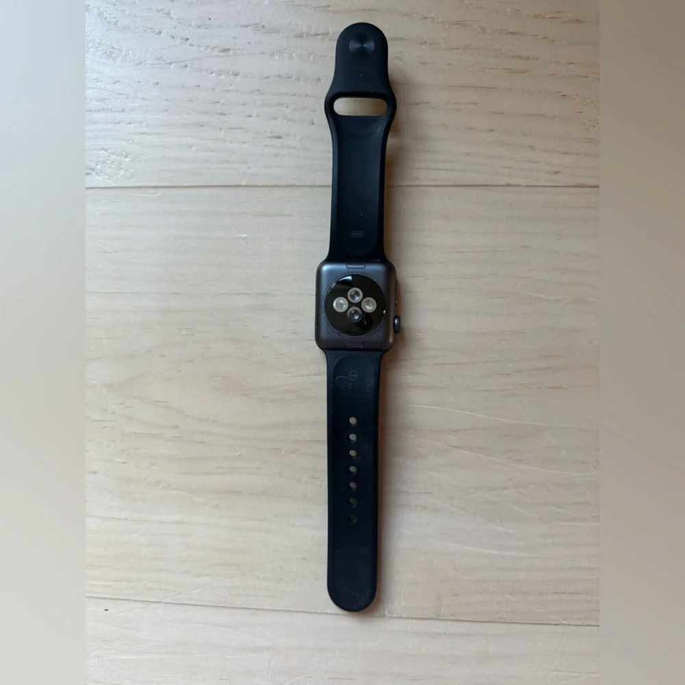 Apple Smartwatch in Black locked